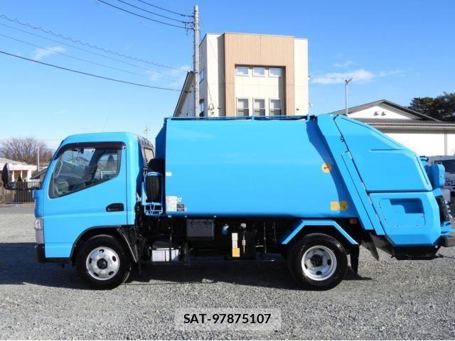 Mitsubishi CANTER 2015-04 4932662-6
