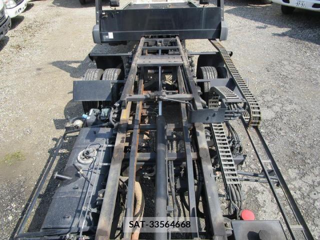 Mitsubishi CANTER 2016-10 4932640-11