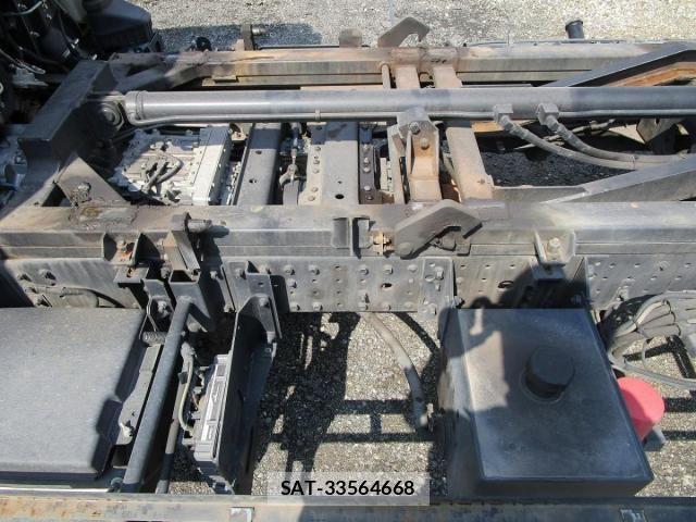 Mitsubishi CANTER 2016-10 4932640-13