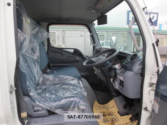 Mitsubishi CANTER 2013-05 4932816-17