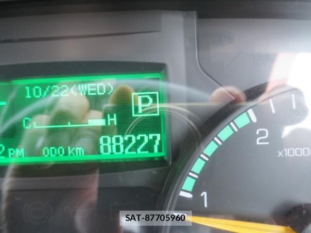Mitsubishi CANTER 2013-05 4932816-19