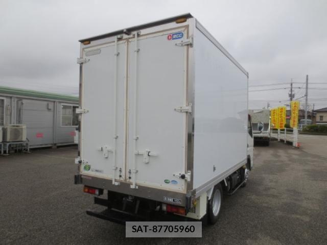 Mitsubishi CANTER 2013-05 4932816-3