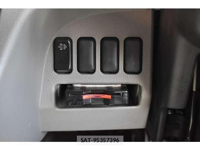 Mitsubishi CANTER 2019-07 4932822-21