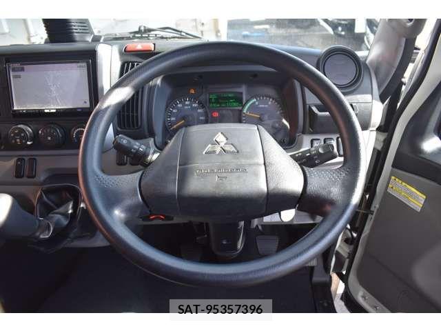Mitsubishi CANTER 2019-07 4932822-4