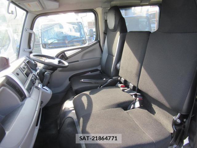 Mitsubishi CANTER 2020-11 4932698-24