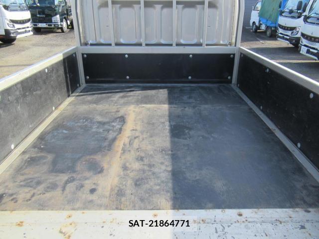 Mitsubishi CANTER 2020-11 4932698-5