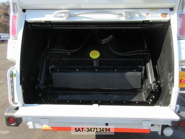 Mitsubishi CANTER 2025-09 4932511-13