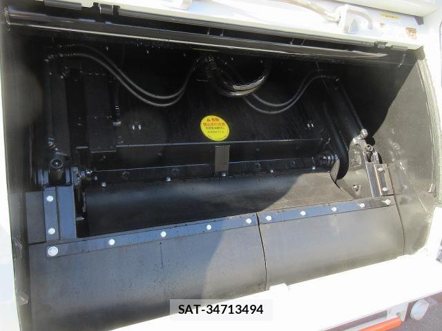 Mitsubishi CANTER 2025-09 4932511-14