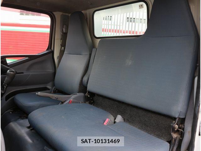 Mitsubishi CANTER 2016-01 4932782-29