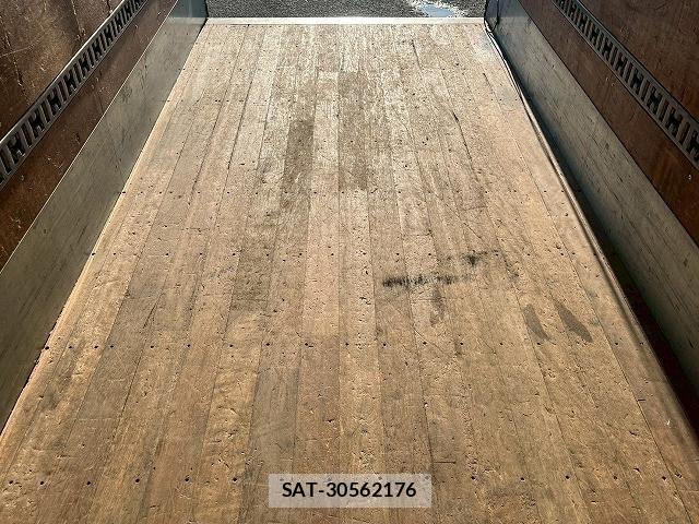 Mitsubishi CANTER 2012-12 4932891-11