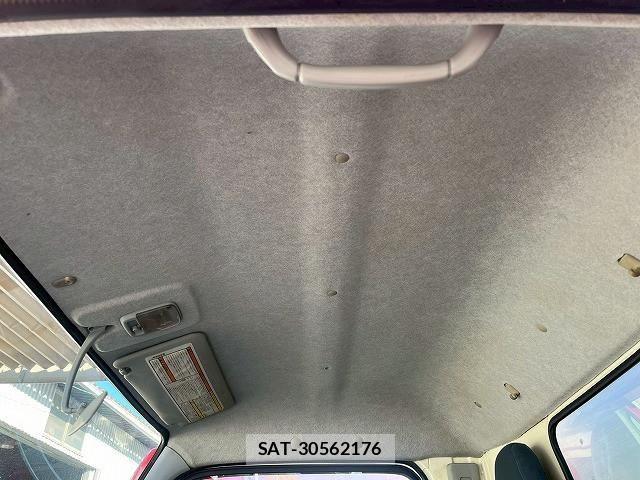 Mitsubishi CANTER 2012-12 4932891-24