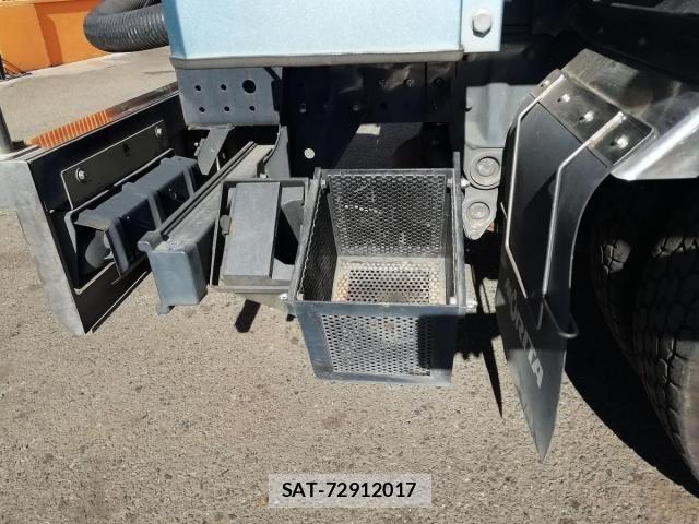 Mitsubishi CANTER 2017-04 4932693-12