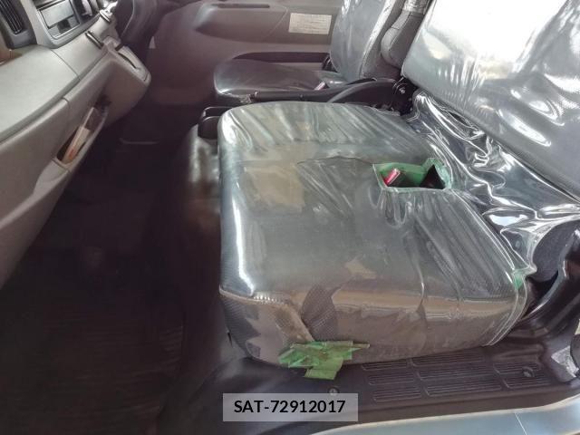 Mitsubishi CANTER 2017-04 4932693-27