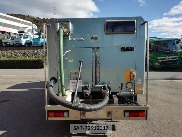Mitsubishi CANTER 2017-04 4932693-5
