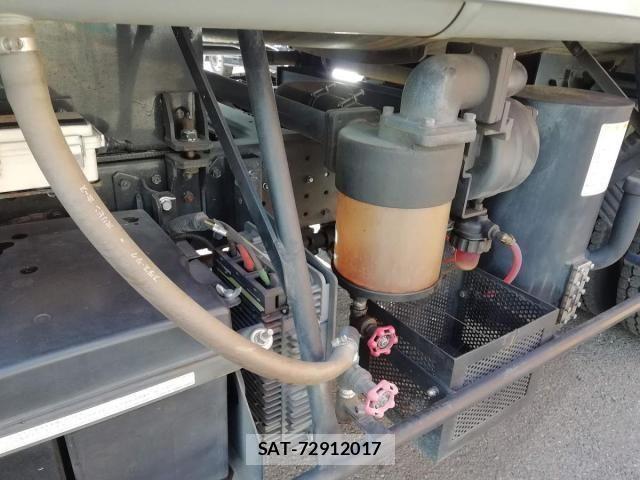Mitsubishi CANTER 2017-04 4932693-8