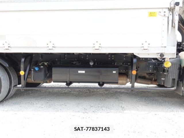 Mitsubishi CANTER 2013-04 4932952-11