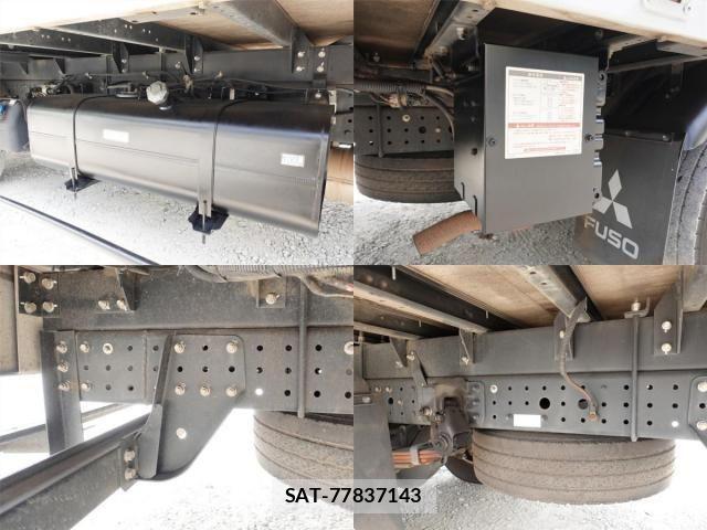 Mitsubishi CANTER 2013-04 4932952-12