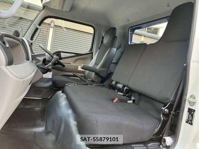 Mitsubishi CANTER 2024-08 4932564-10