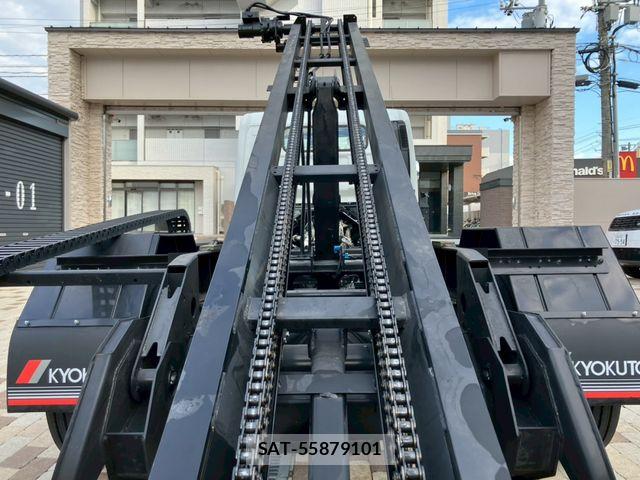 Mitsubishi CANTER 2024-08 4932564-2