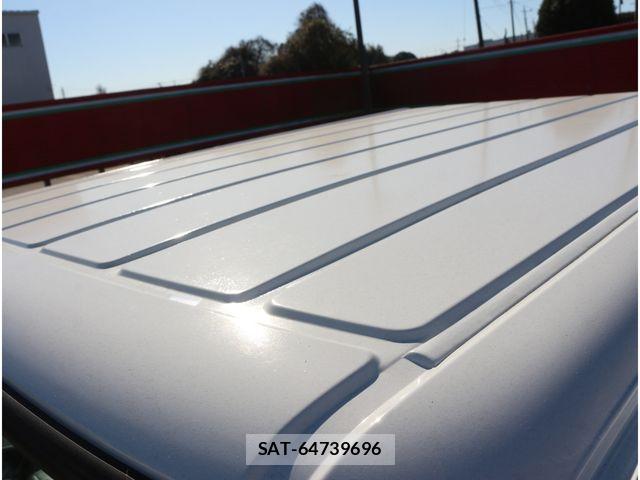 Mitsubishi CANTER 2015-02 4932832-14