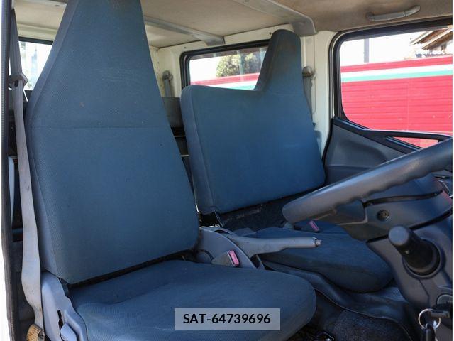 Mitsubishi CANTER 2015-02 4932832-18