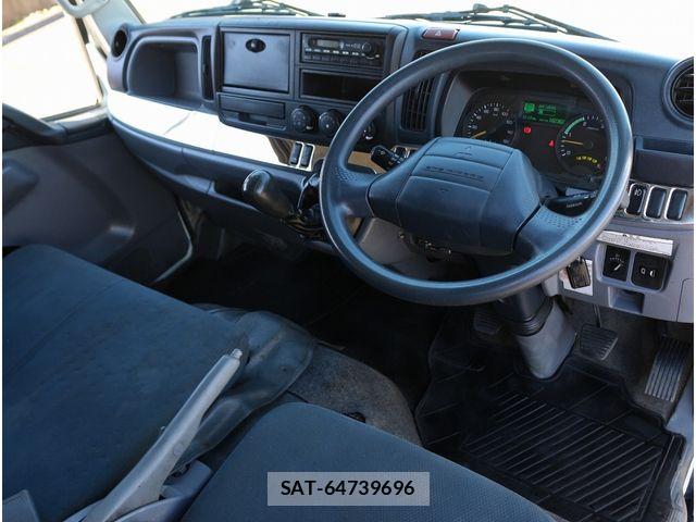 Mitsubishi CANTER 2015-02 4932832-1