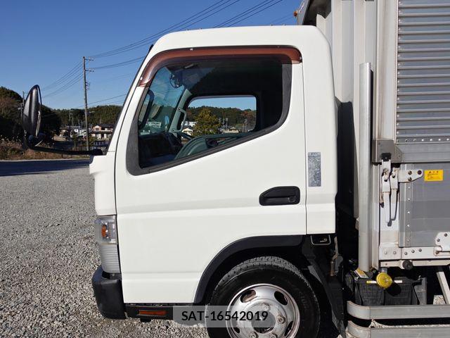 Mitsubishi CANTER 2016-06 4932943-10