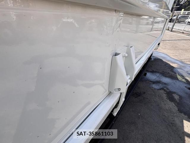 Mitsubishi CANTER 2021-01 4932788-9