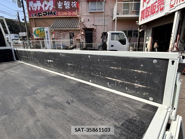 Mitsubishi CANTER 2021-01 4932788-13