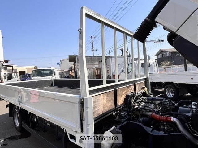 Mitsubishi CANTER 2021-01 4932788-15