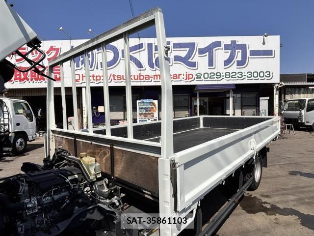 Mitsubishi CANTER 2021-01 4932788-16