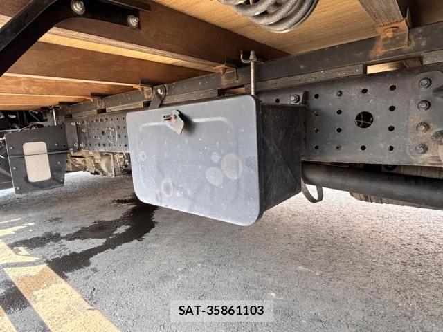Mitsubishi CANTER 2021-01 4932788-23
