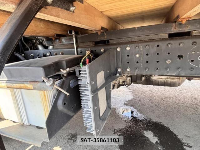 Mitsubishi CANTER 2021-01 4932788-24