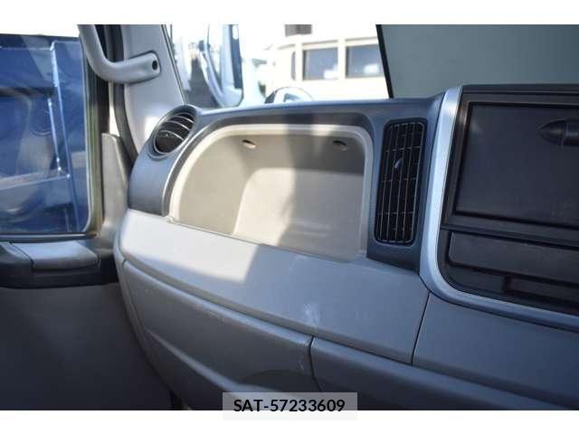 Mitsubishi CANTER 2016-12 4932859-25