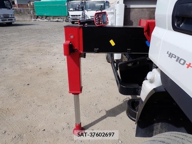 Mitsubishi CANTER 2022-10 5860938-9