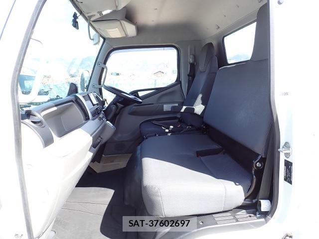 Mitsubishi CANTER 2022-10 5860938-14