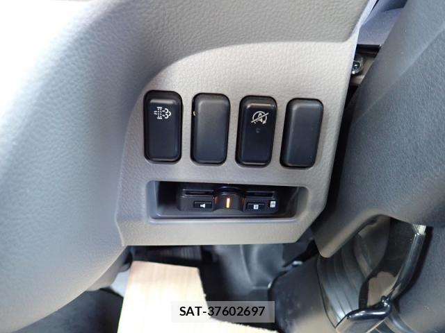 Mitsubishi CANTER 2022-10 5860938-17