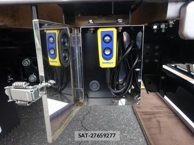 Mitsubishi CANTER 2025-07 5860933-18