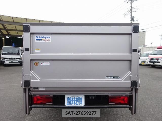 Mitsubishi CANTER 2025-07 5860933-5