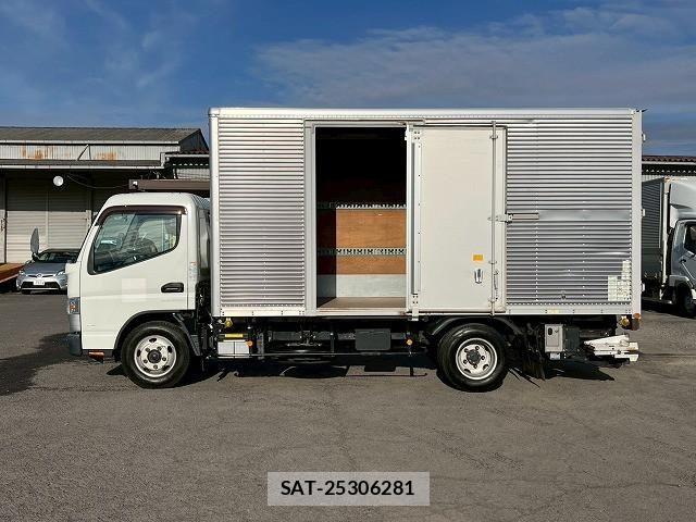 Mitsubishi CANTER 2019-01 5860960-9