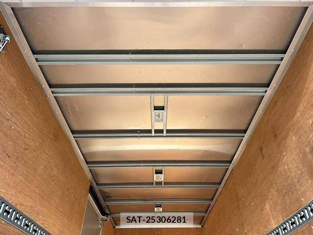 Mitsubishi CANTER 2019-01 5860960-11