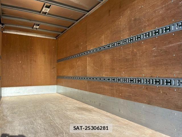 Mitsubishi CANTER 2019-01 5860960-13