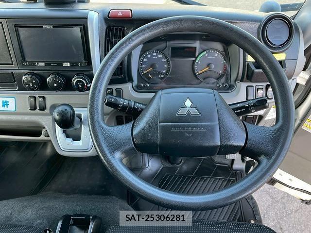Mitsubishi CANTER 2019-01 5860960-25