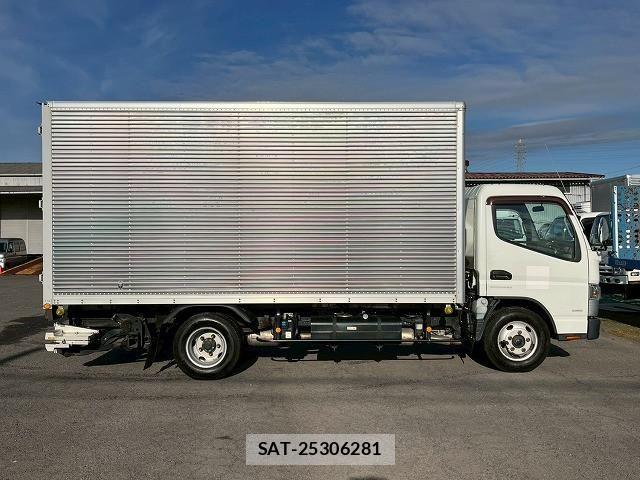 Mitsubishi CANTER 2019-01 5860960-4