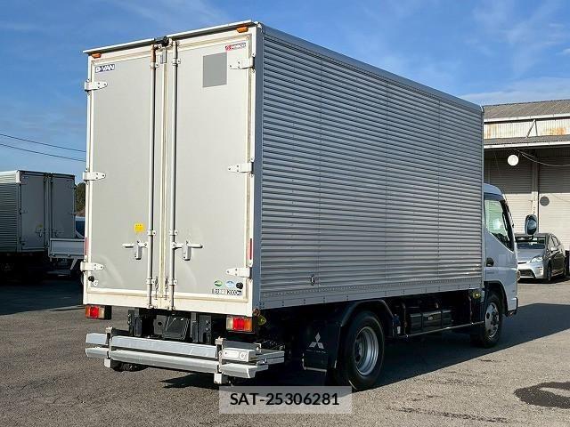 Mitsubishi CANTER 2019-01 5860960-5