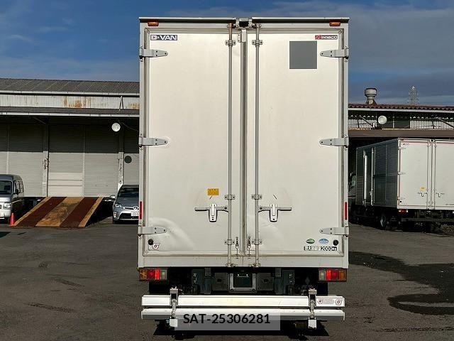 Mitsubishi CANTER 2019-01 5860960-6
