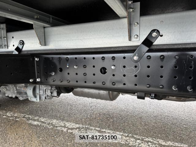 Mitsubishi CANTER 2025-12 5860935-21