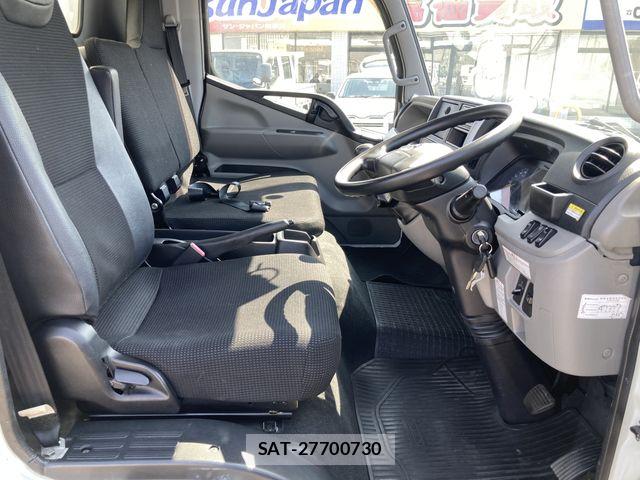Mitsubishi CANTER 2017-01 5860953-3