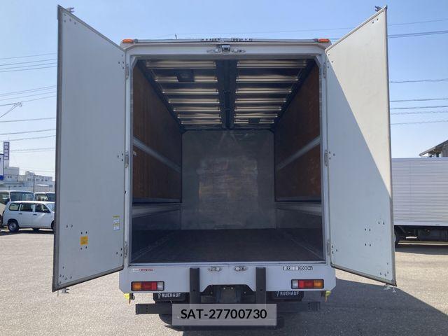 Mitsubishi CANTER 2017-01 5860953-6