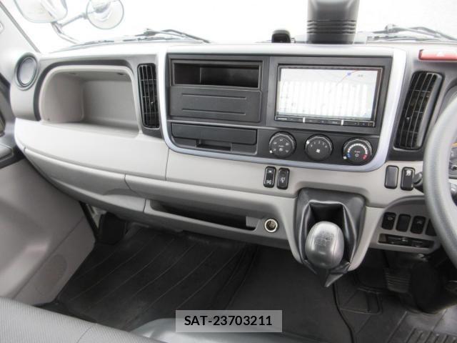 Mitsubishi CANTER 2023-03 5860957-11
